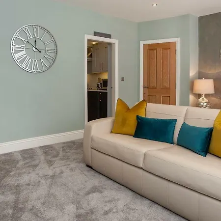 1 Bootham Apartment